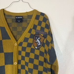 Hufflepuff unisex Checkered Sweater small